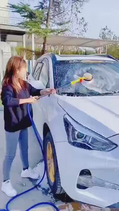 فرشاة غسيل السيارات 360° – تنظيف سريع وقوي بلا تعب 💦✨